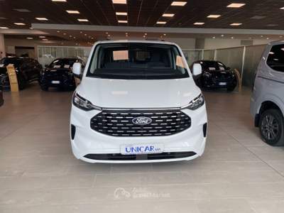 Ford Tourneo Custom 320 L2 TITANIUM 2.0TDCI 136CV 9 POSTI Bianco usata Alba