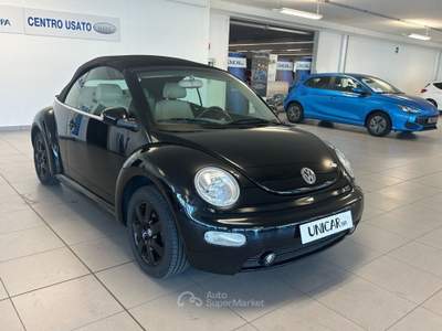 Volkswagen New Beetle 1.600 BENZINA 102 CV CABRIO Nero usata Alba