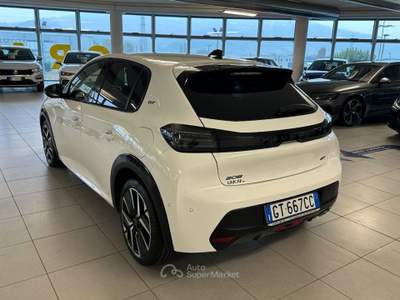Peugeot 208 1.200 BENZINA 101 CV GT-LINE ADATTA A NEOPATENTATI Bianco usata Alba