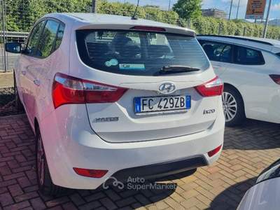 Hyundai ix20 1.4 90 CV XPossible Bianco usata Savona