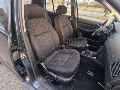 Volkswagen Golf Unico proprietario Verde usata Collegno