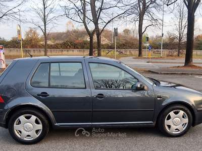 Volkswagen Golf Unico proprietario Verde usata Collegno