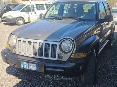 Jeep Cherokee JEEP CHEROKEE 2.800 CRD Bianco usata Santa Giuletta