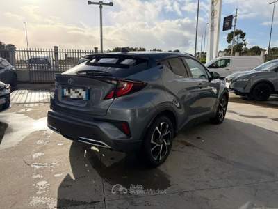 Toyota C-HR 2.0 Hybrid E-CVT Trend Grigio usata Sassari