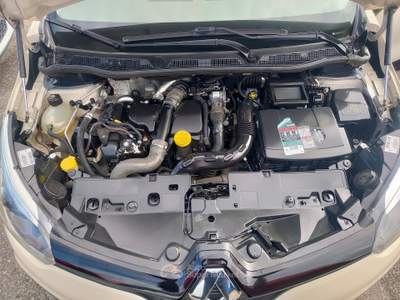 Renault Captur nessun finanziamento obbligatorio - anche in contanti Beige usata Roma