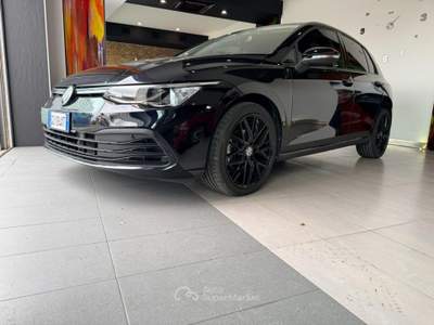 Volkswagen Golf 1.0 eTSI EVO DSG Life Nero usata Pomezia