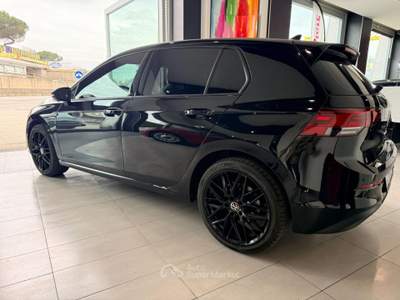 Volkswagen Golf 1.0 eTSI EVO DSG Life Nero usata Pomezia