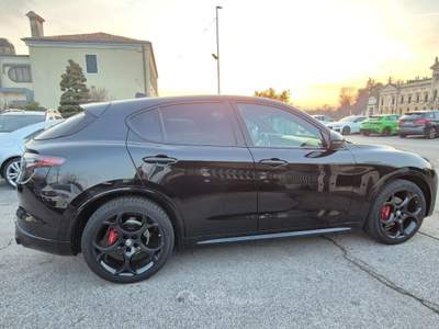 Alfa Romeo Stelvio 2.2 Turbodiesel 210 CV AT8 Q4 COMPETIZIONE Nero usata Stra
