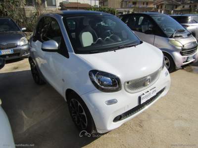 Smart ForTwo fortwo 1000 52 kW coupé pulse Bianco usata Montallegro