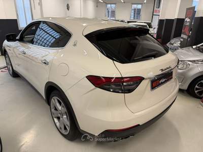 Maserati Levante AWD Bianco usata Torino