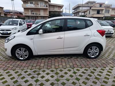 Hyundai ix20 ix20 1.4 CRDI 77 CV Comfort Bianco usata Cimitile
