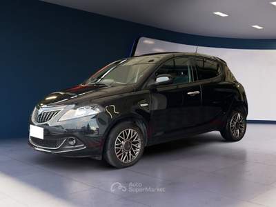 Lancia Ypsilon Ypsilon 1.0 FireFly 5 porte S&S Hybrid Gold Nero usata Pordenone