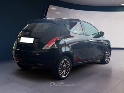 Lancia Ypsilon Ypsilon 1.0 FireFly 5 porte S&S Hybrid Gold Nero usata Pordenone