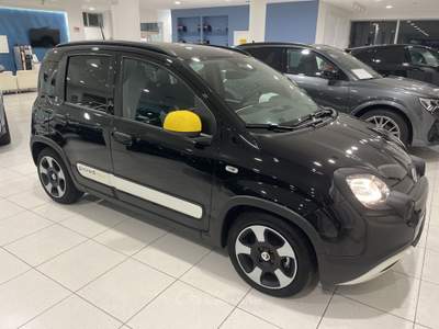 Fiat Panda Panda 1.0 FireFly S&S Hybrid Pandina Nero usata Sava