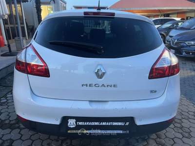 Renault Mégane Megane 1.2 tce ENERGY LIMITED 132CV Bianco usata Milano