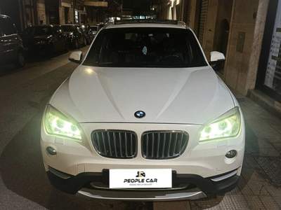 BMW X1 sDrive18d X Line Bianco usata Bari