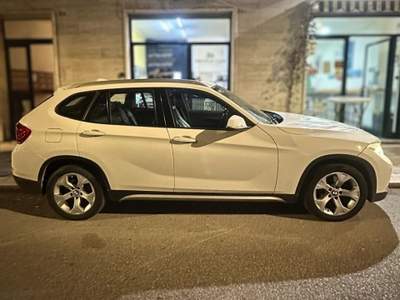 BMW X1 sDrive18d X Line Bianco usata Bari