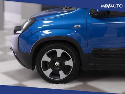 Fiat Panda Pandina Cross 1.0 Firefly Hybrid S&amp;S 70CV Blu/Azzurro usata Latina