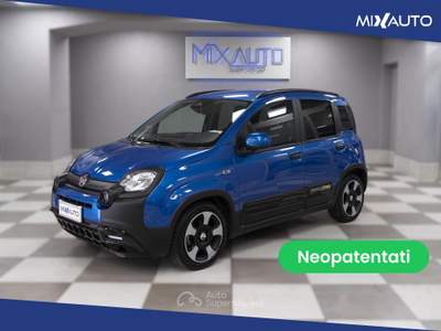 Fiat Panda Pandina Cross 1.0 Firefly Hybrid S&amp;S 70CV Blu/Azzurro usata Latina