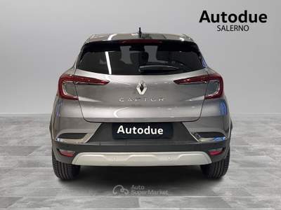 Renault Captur  - captur 1.0 tce techno 90cv Grigio usata Salerno