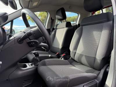 Citroen C3 83cv Benzina 5 porte Shine Navi bicolor pdc Bianco usata Roma