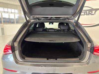 Mercedes-Benz CLA Automatic Shooting Brake Premium Argento usata Caresanablot