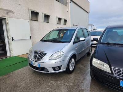 Lancia Musa AUTOMATICA Argento usata Conversano