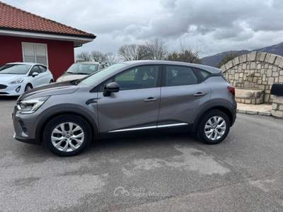 Renault Captur Blue dCi 95 CV Intens Grigio usata San Gregorio Magno