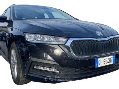 Skoda Octavia 2.0 TDI EVO SCR DSG Wagon Sportline Nero usata Oderzo