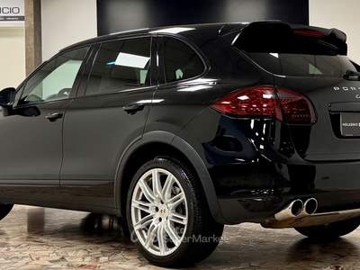 Porsche Cayenne 3.0 Diesel Nero usata Rimini