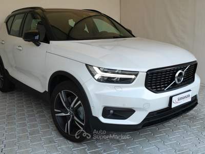 Volvo XC40 T5 Recharge Plug-in Hybrid R-design Bianco usata Resana