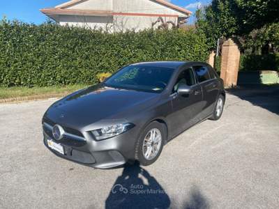Mercedes-Benz Classe A d Automatic Business NAVIGATORE Nero usata Atripalda