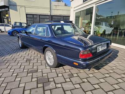 Jaguar XJ 4.0 cat automatic Blu/Azzurro usata Venezia