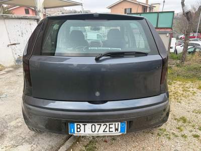 Fiat Punto Neopatentati usata FERMO