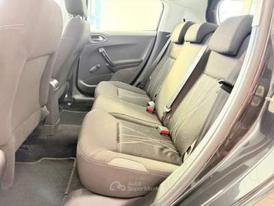 Peugeot 208 1.4 hdi 8v Active 5p Nero usata Ponte San Nicolò
