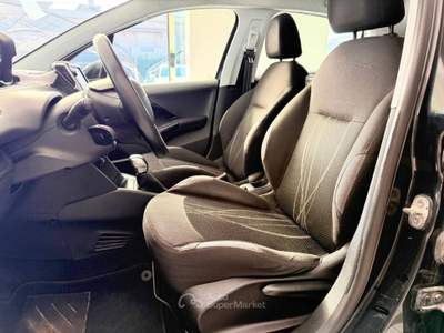 Peugeot 208 1.4 hdi 8v Active 5p Nero usata Ponte San Nicolò