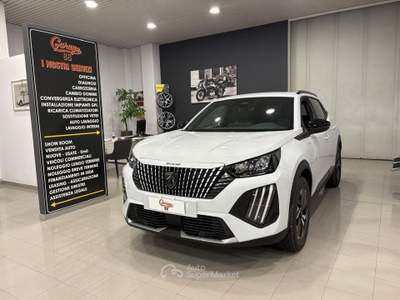 Peugeot 2008 1.2 puretech Allure s&s 100cv Bianco usata Romano Canavese