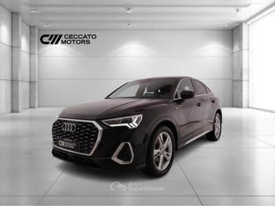 Audi Q3 35 2.0 TDI S line Edition S tronic Nero usata Padova