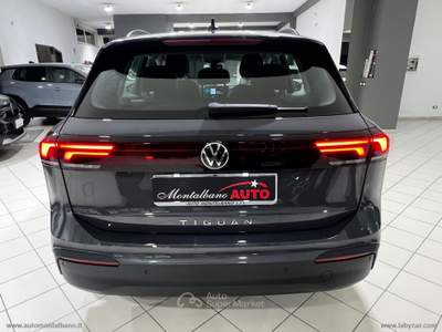 Volkswagen Tiguan Tiguan 2.0 TDI 150 CV DSG Life Grigio usata Favara