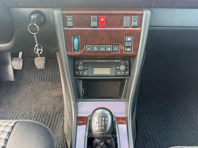 Mercedes-Benz Classe E E 200 Cat Cabriolet Argento usata Cassola