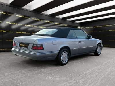 Mercedes-Benz Classe E E 200 Cat Cabriolet Argento usata Cassola