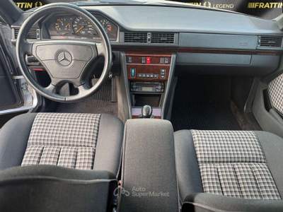 Mercedes-Benz Classe E E 200 Cat Cabriolet Argento usata Cassola