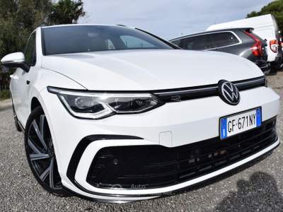 Volkswagen Golf 2.0 TDI 150 CV DSG SCR R-Line Bianco usata Montalto di Castro