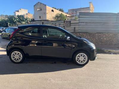 Toyota Aygo 1.0 VVT-i 72 CV 5p. x-clusiv Nero usata Grottaglie