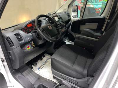 Fiat Ducato Ducato 33 2.3 MJT 130CV PLM-DC Cabinato *7 POSTI*GRU FASSI* Bianco usata Castrezzato