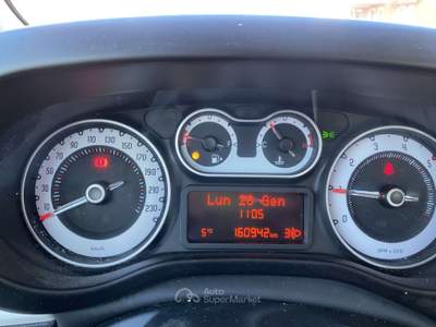 Fiat 500L 1.6 mjt Lounge 105cv Bianco usata Treviglio