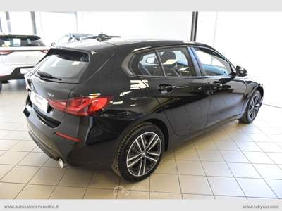 BMW Serie 1 118d 118d 5p. Business Advantage Blu/Azzurro usata San Michele Salentino