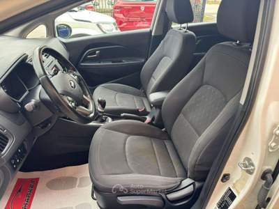Kia Rio 5p 1.1 crdi 75cv Active E6 Bianco usata Cernusco sul Naviglio