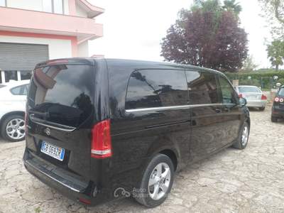 Mercedes-Benz Classe V V 220 d Automatic Premium Extralong Nero usata San Michele Salentino