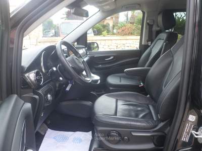 Mercedes-Benz Classe V V 220 d Automatic Premium Extralong Nero usata San Michele Salentino